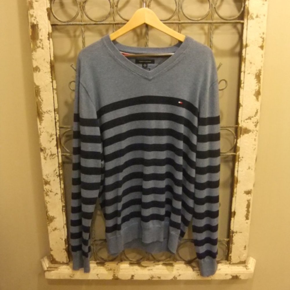 TOMMY HILFIGER BLUE STRIPED V-NECK PULLOVER-XL
